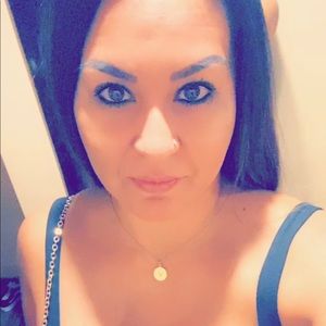 Meet your Posher, Veronica